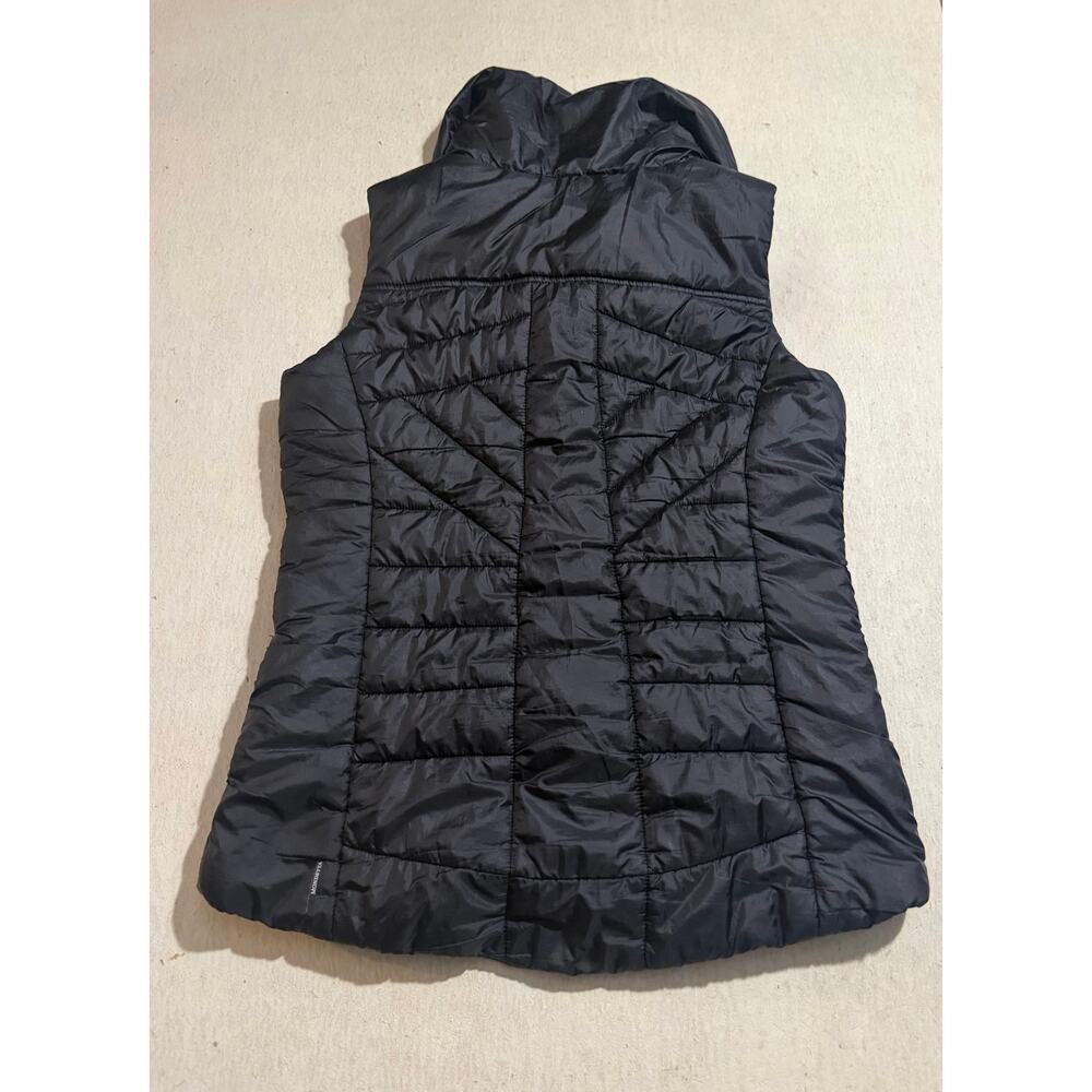 Mondetta women’s black puffer vest - Picture 10 of 14